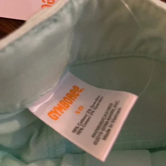 Girls shorts! - Picture 4 of 4